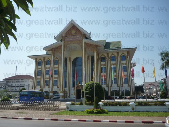 Lao National Museum - หอพิพิธภัณฑ์แห่งชาติ