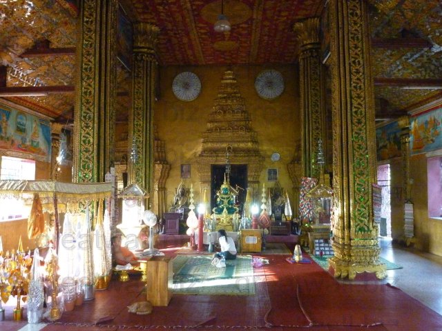 ห้องด้านหน้าในอุโบสถ ห้องด้านหน้าในอุโบสถ